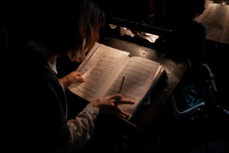 scena-spettacolo-teatro-carlo-felice-manon-lescaut-2